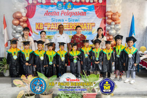 Wisuda Pendidikan Anak Usia Dini (PAUD)